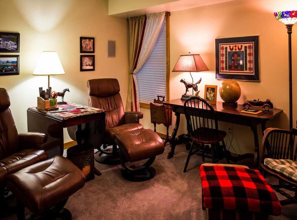 traditional modern decor